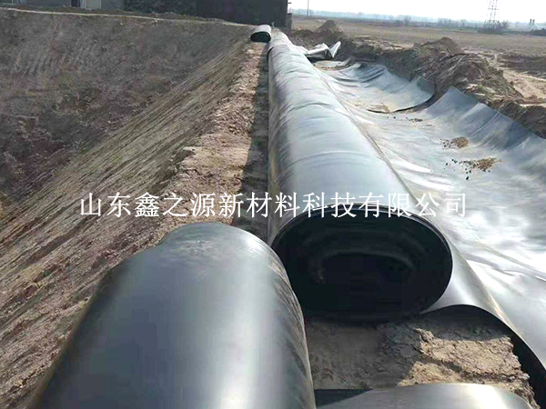 養(yǎng)殖防滲膜適應(yīng)環(huán)境能力強(qiáng)，可鋪設(shè)多種環(huán)境下
